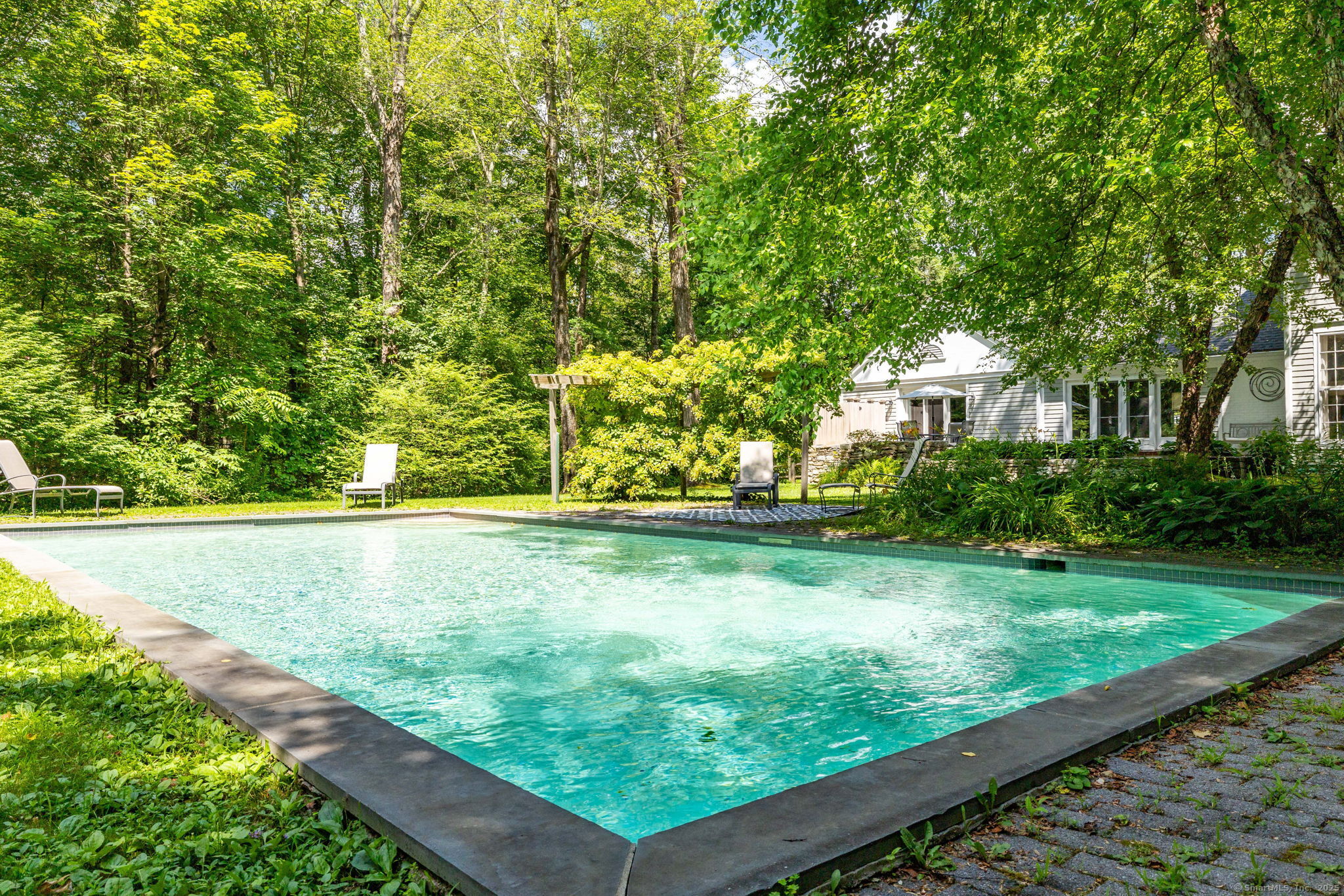 101 Tallmadge Lane