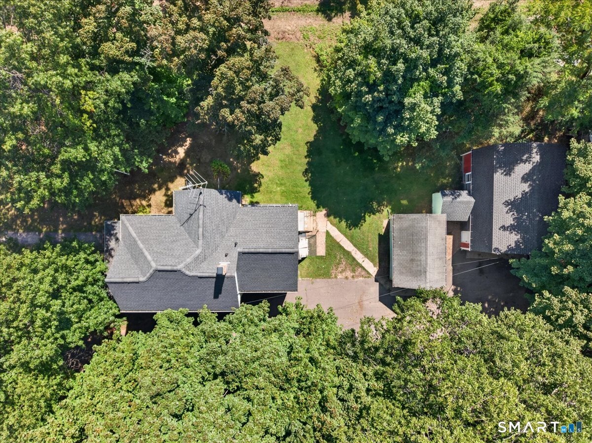 537 Naubuc Avenue