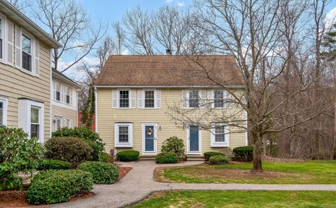 Photo of 31 Hubbard Run Drive #31, Glastonbury, CT 06033 (MLS # 24143826)