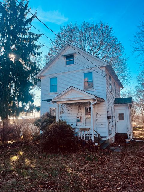 A home in New London