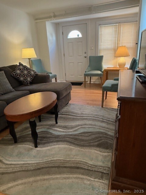 2142 Fairfield Beach Road