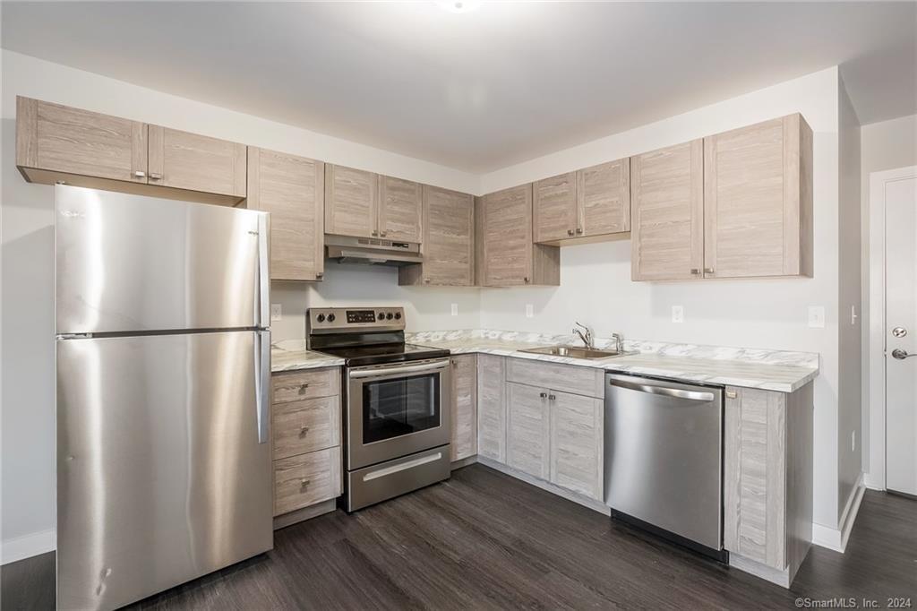 49 Taylor Avenue 304