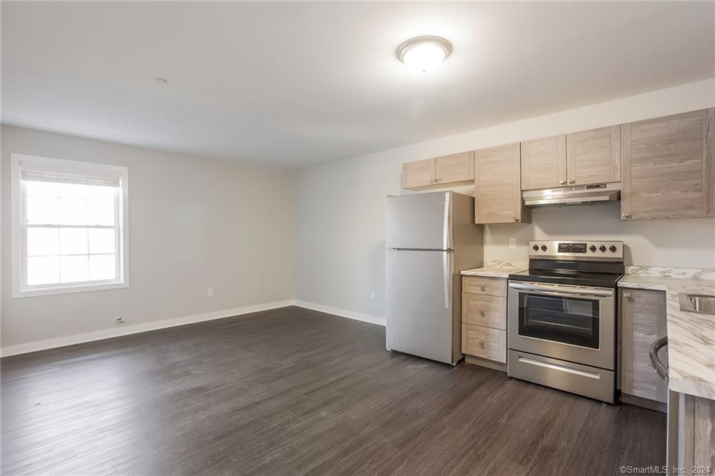 49 Taylor Avenue 304