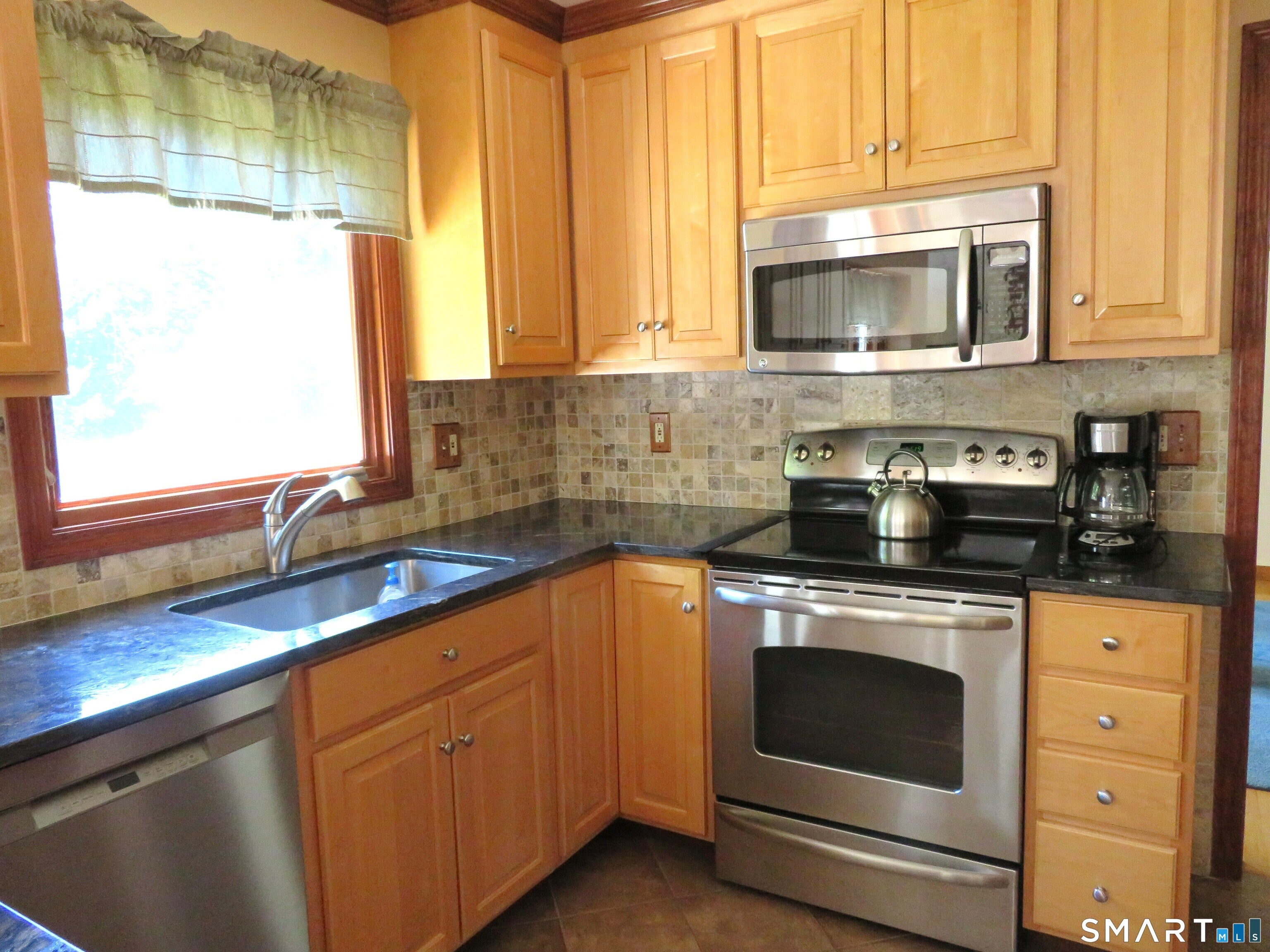 836 Wolf Hill Road
