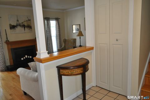 Tiny photo for 9 Maple Lane #9, Avon, CT 06001 (MLS # 24146960)