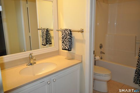 Tiny photo for 9 Maple Lane #9, Avon, CT 06001 (MLS # 24146960)