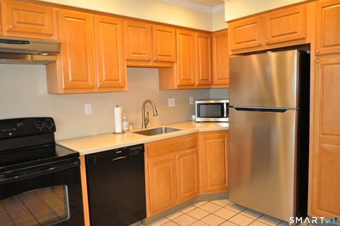 Tiny photo for 9 Maple Lane #9, Avon, CT 06001 (MLS # 24146960)