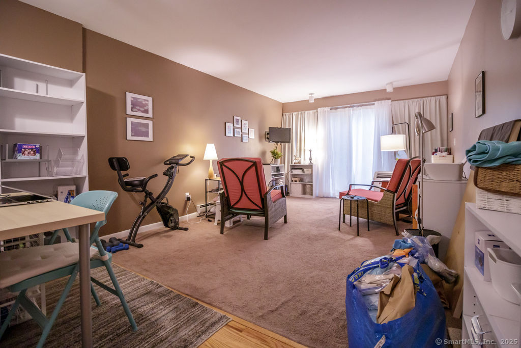 412 Main Street APT 3