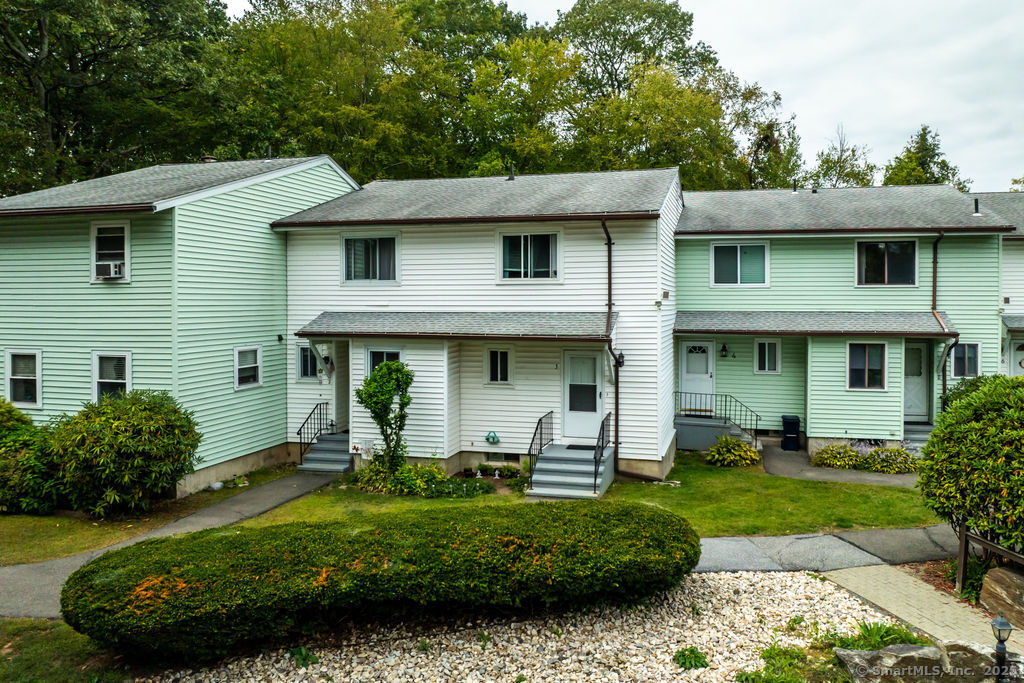 412 Main Street APT 3