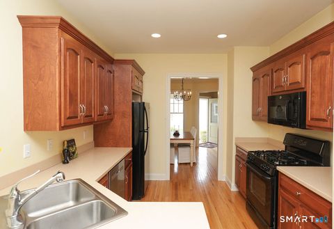 Tiny photo for 38 Bradford Walk #38, Farmington, CT 06032 (MLS # 24171387)