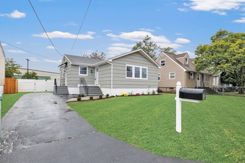 Photo of 65 Masarik Avenue, Stratford, CT 06615 (MLS # 24133390)