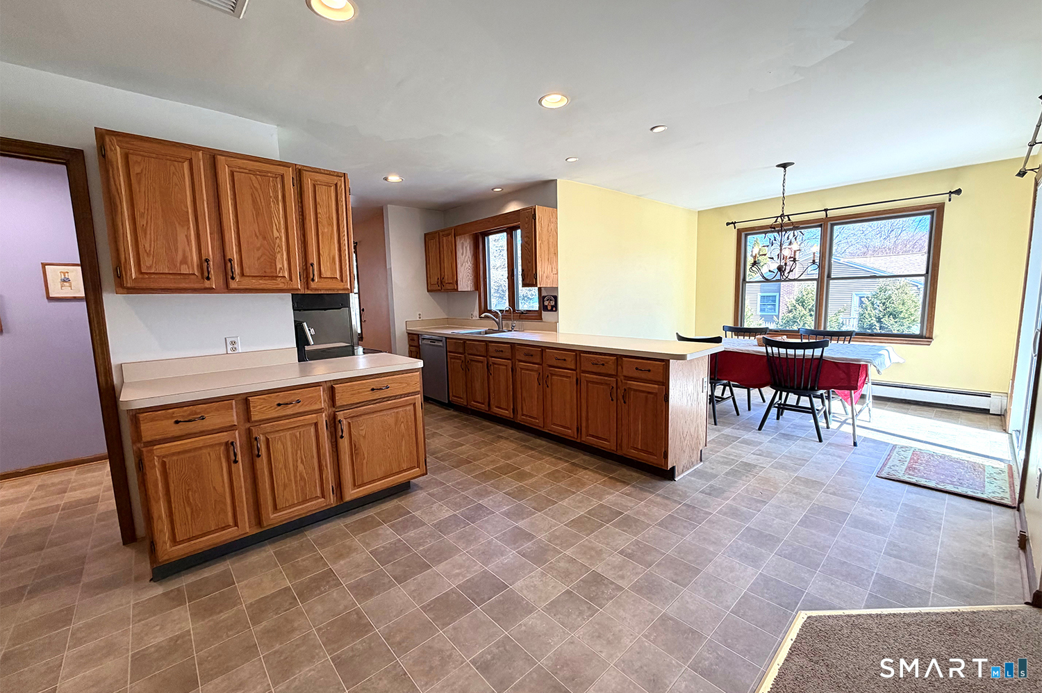 1822 Stratfield Road