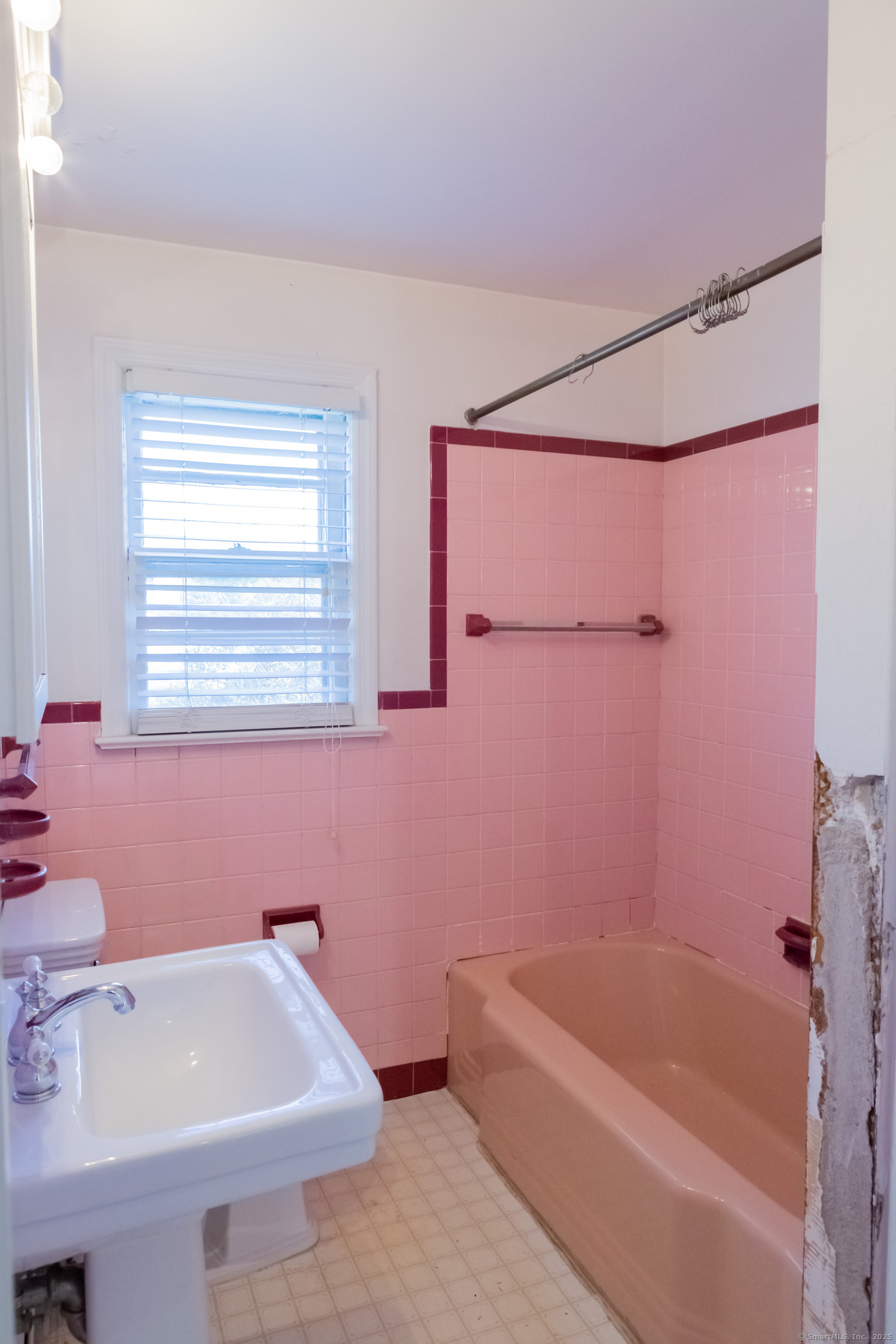 8 Lloyd Road, Norwalk, Connecticut image 15