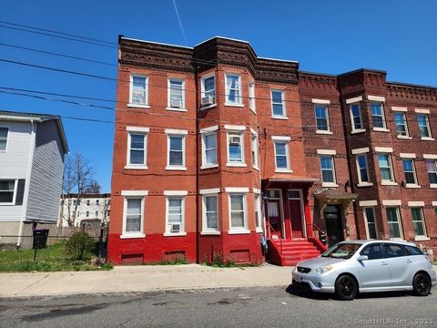 13 Hampshire Street Holyoke MA 01014