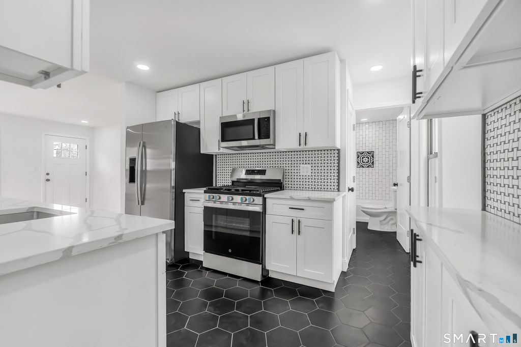 Photo of 7 Moscariello Place, Norwalk, CT 06854 (MLS # 24156705)