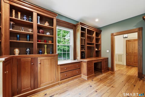 Tiny photo for 116 W Avon Road, Farmington, CT 06085 (MLS # 24195505)