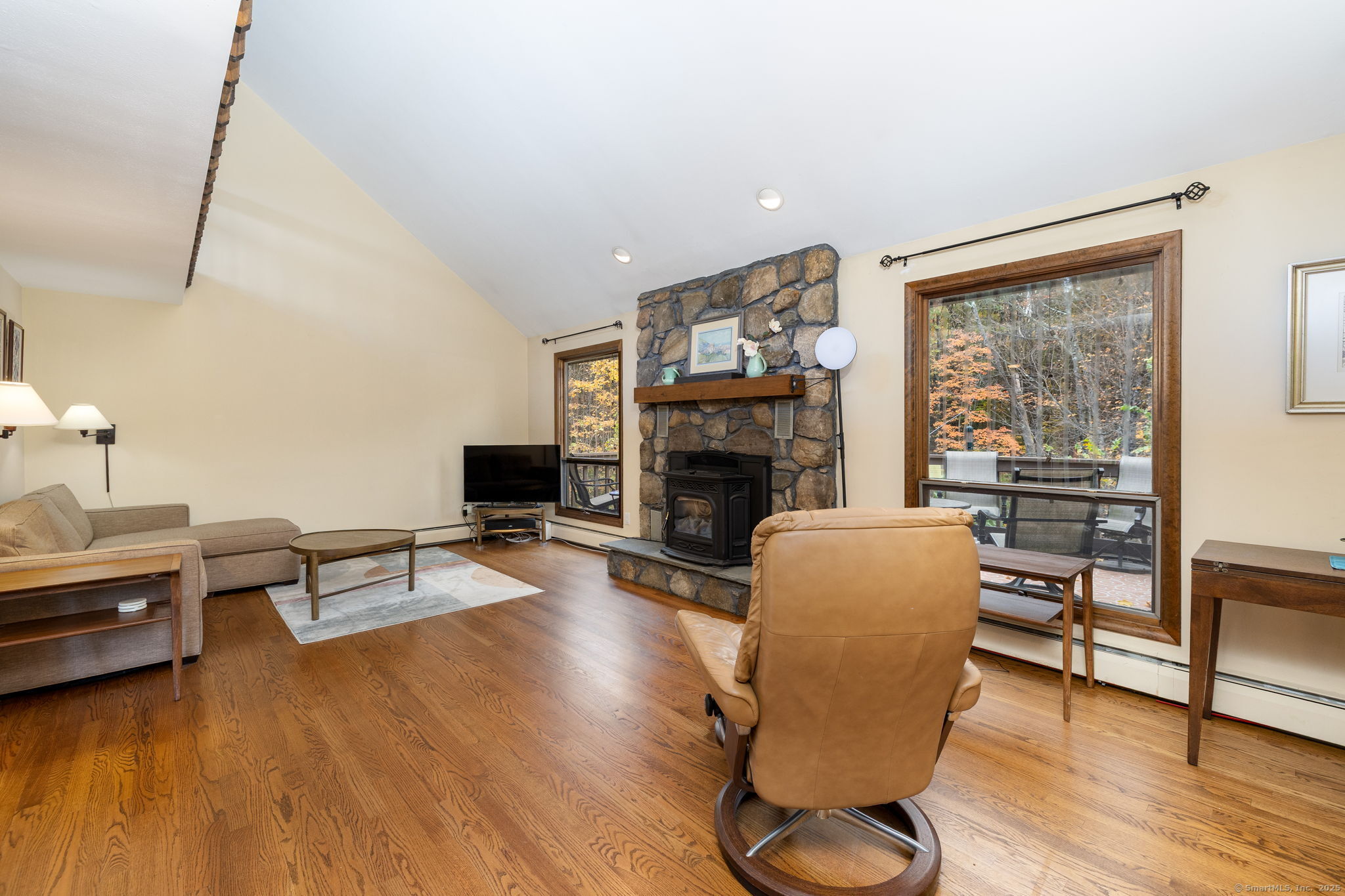 38 Winding Brook Trail