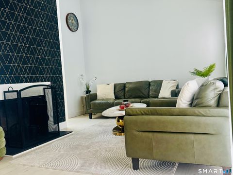 Tiny photo for 10 Glenview Drive #10, Cromwell, CT 06416 (MLS # 24150692)