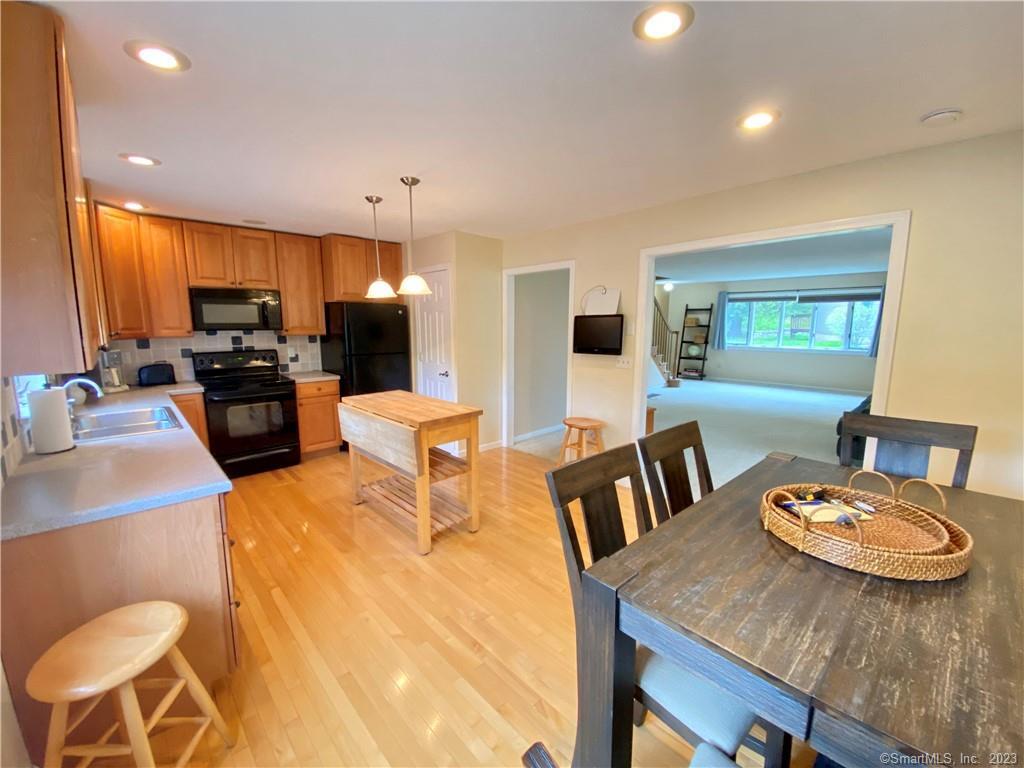 78 Woodcock Court #78, Windsor Locks, Connecticut image 5