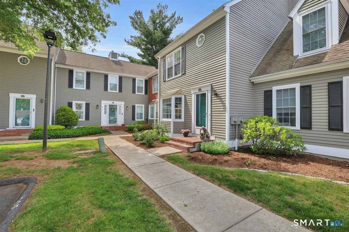 213 Georgetown Drive 213