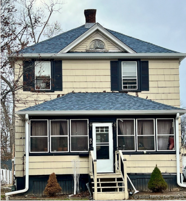 Property for Sale at Ledger Street, Hartford, Connecticut - Bedrooms: 4 
Bathrooms: 2 
Rooms: 6  - $239,900