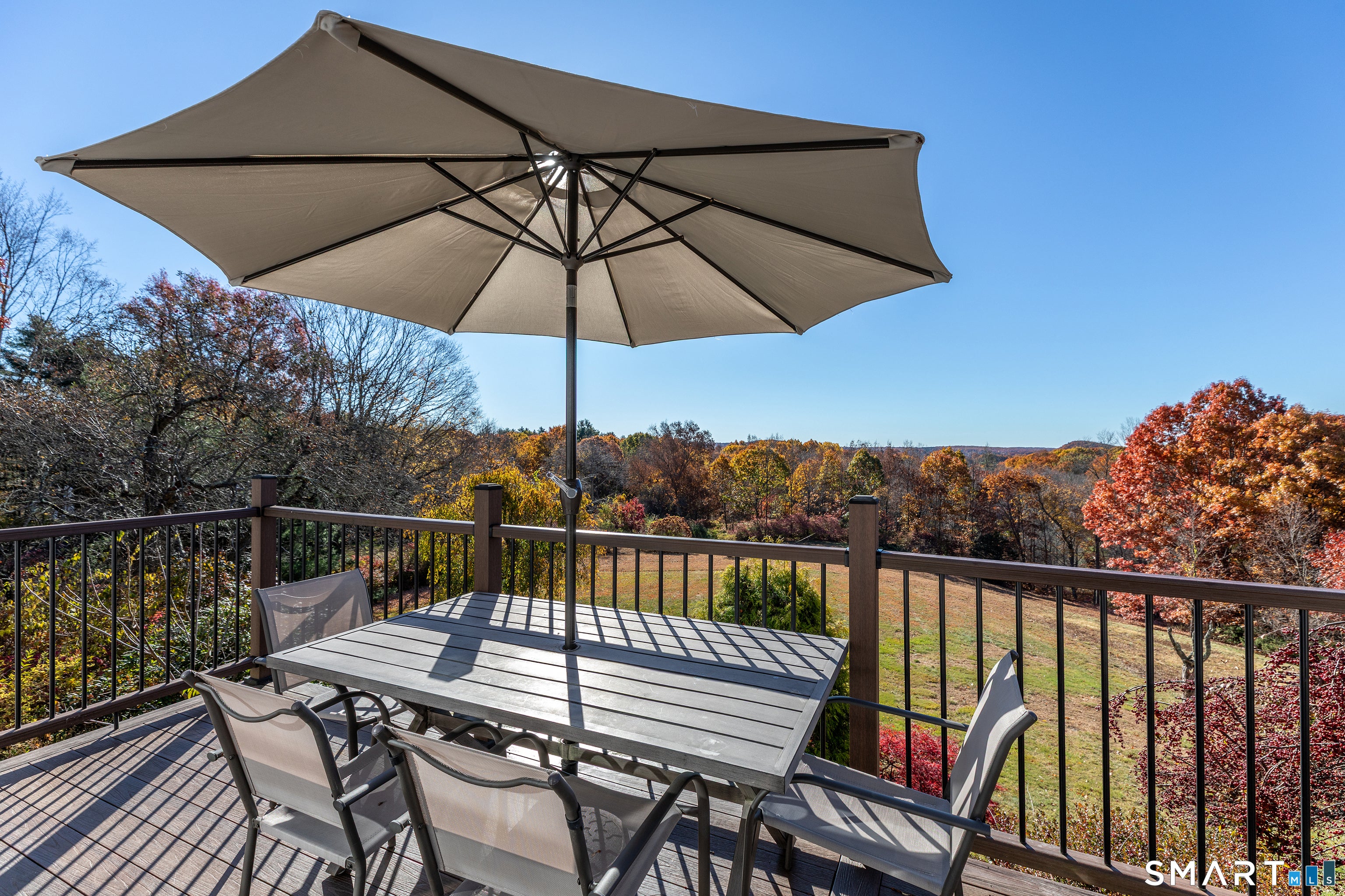 123 Looking Glass Hill Road