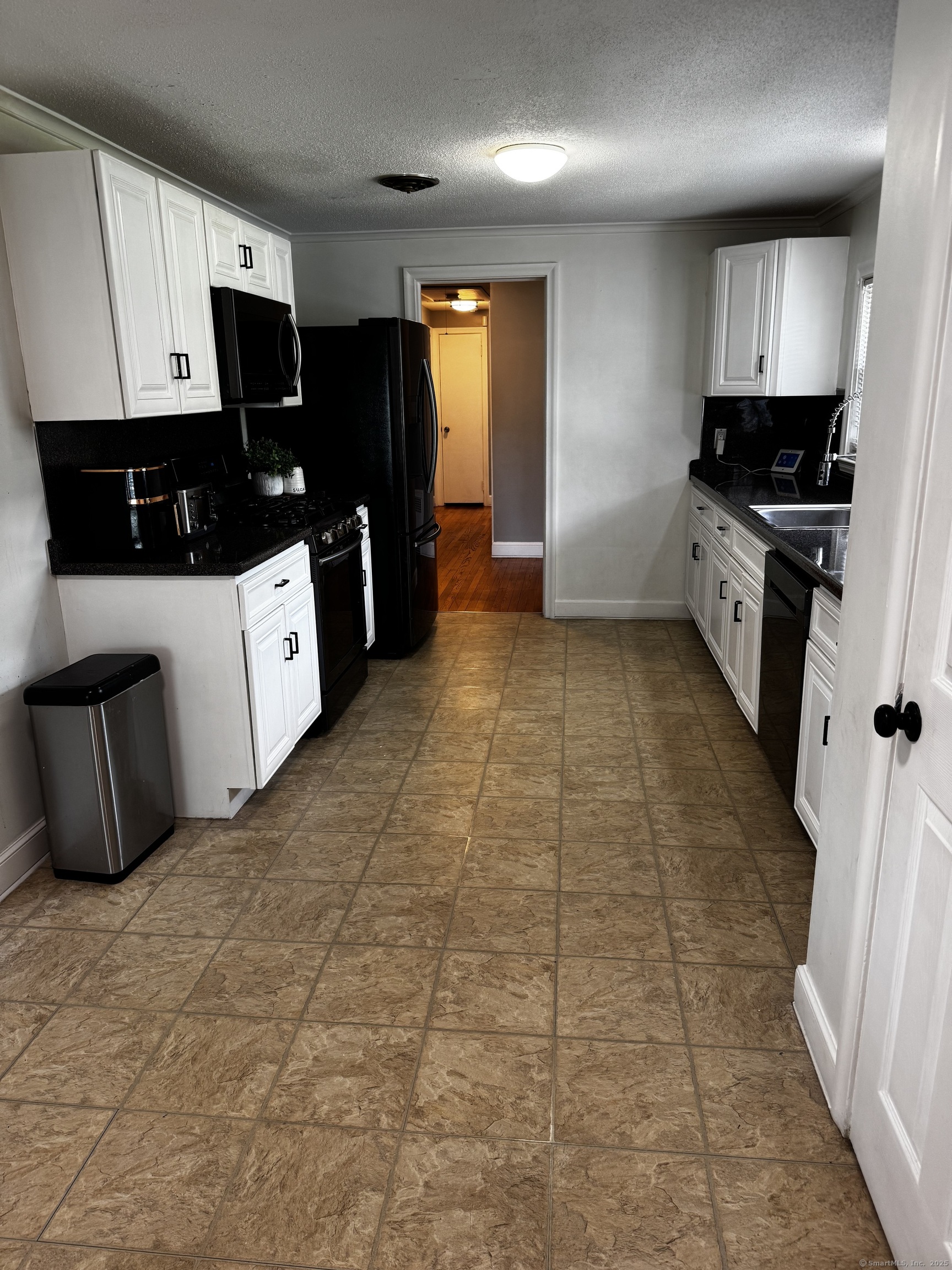 207 Ridgewood Road