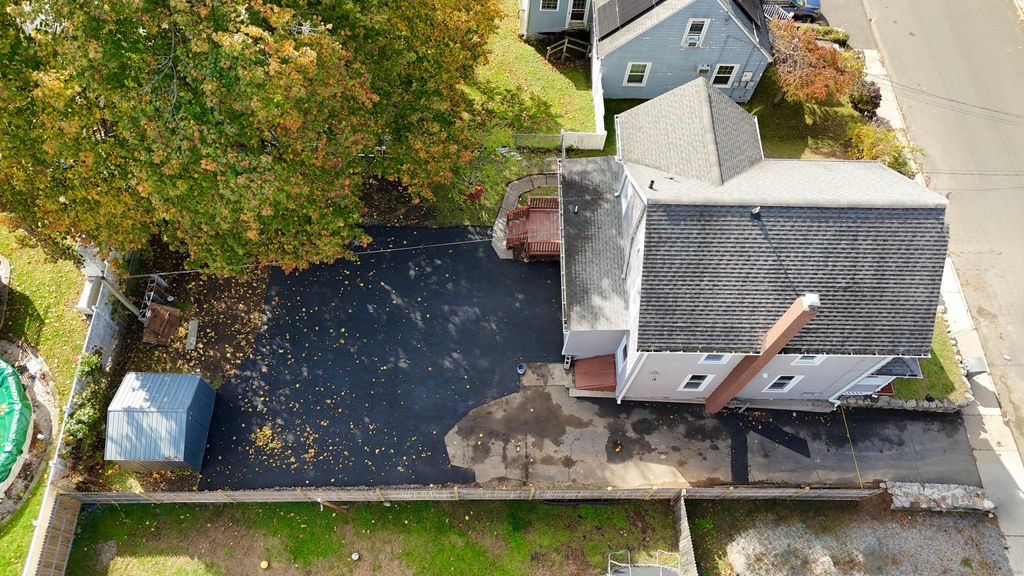 Photo of 37 Goodyear Avenue, Naugatuck, CT 06770 (MLS # 24135327)