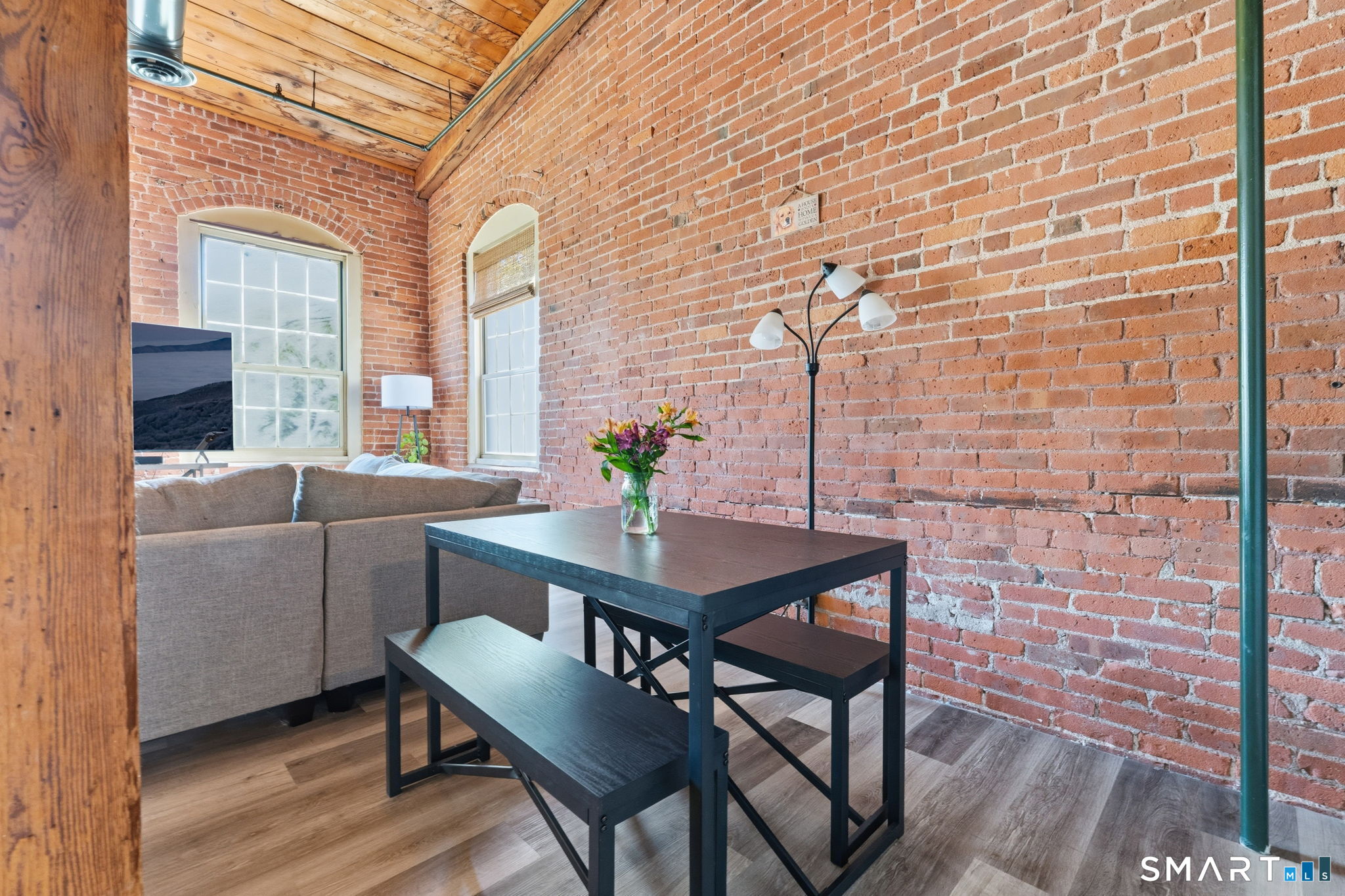 92 Main Street 405