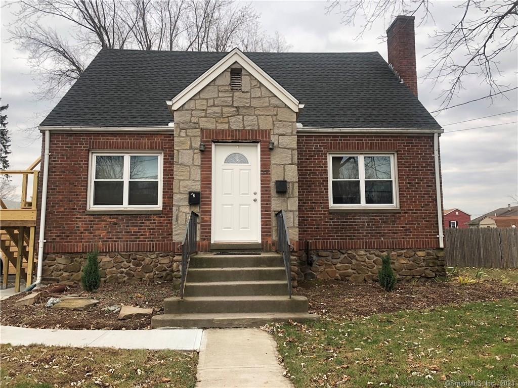 Gravel Street 2nd Floor, Meriden, Connecticut - 1 Bedrooms  
1 Bathrooms  
3 Rooms - 
