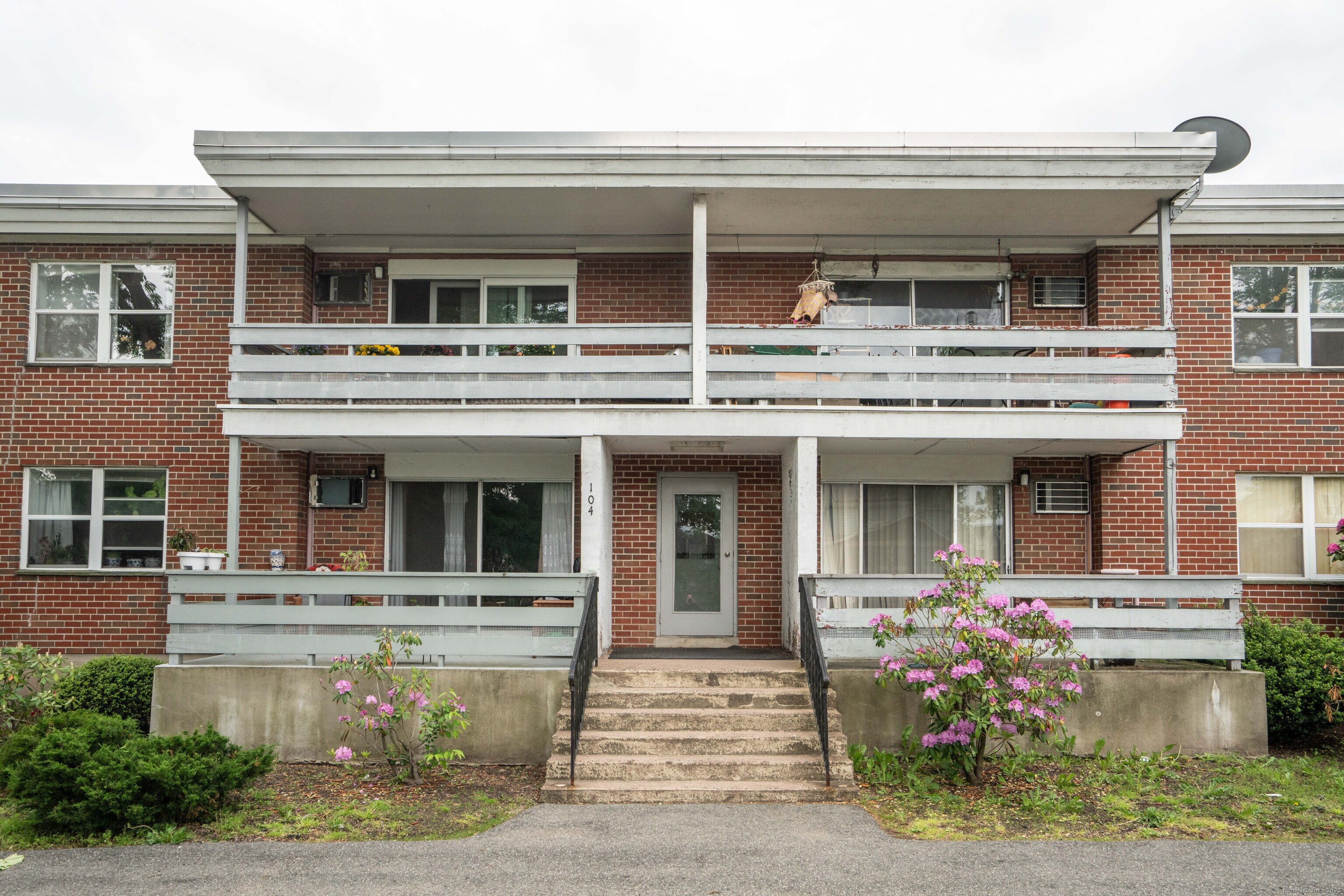 104 Oakwood Avenue #APT T3, West Hartford, Connecticut image 29