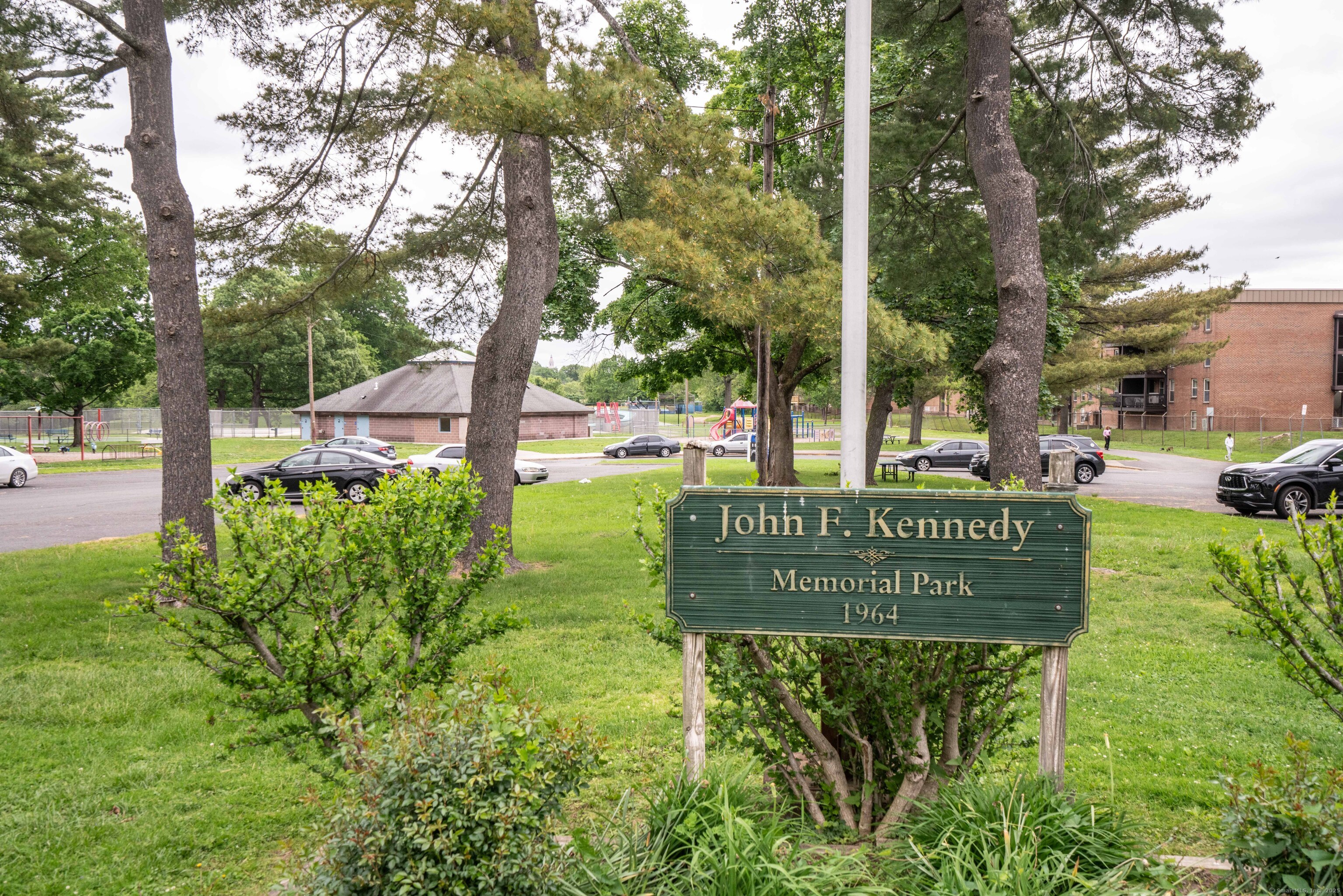 104 Oakwood Avenue #APT T3, West Hartford, Connecticut image 32