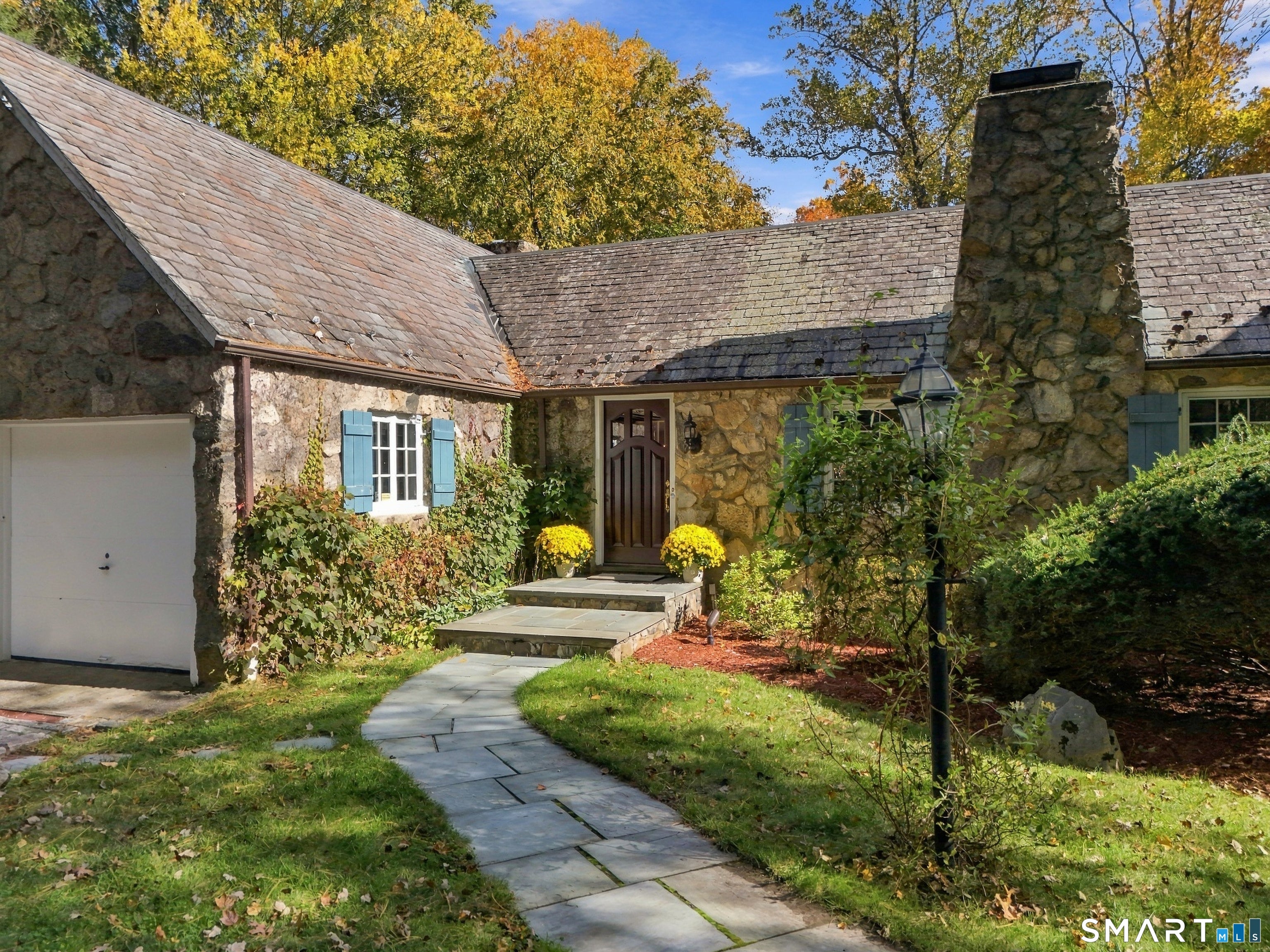 221 Hunting Ridge Road