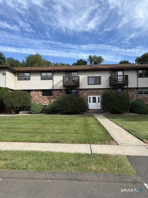 Photo of 36 Surrey Drive #A1, Newington, CT 06111 (MLS # 24206404)