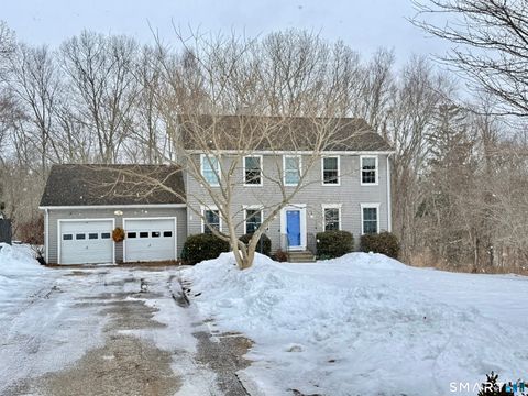 Homes For Sale - 12 Cove Brook Lane<br/> Montville, CT 06382