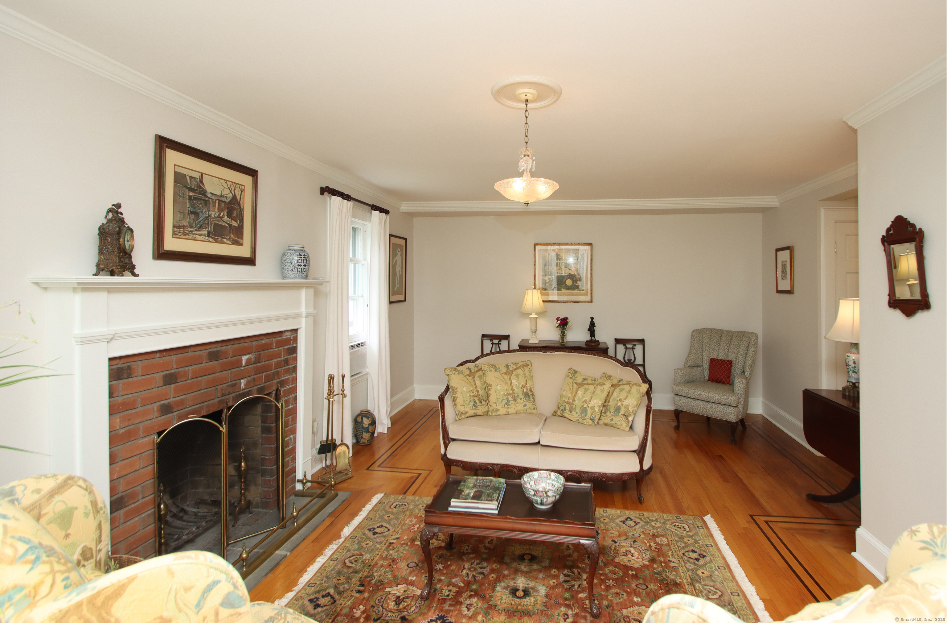 8 Hawleyville Road