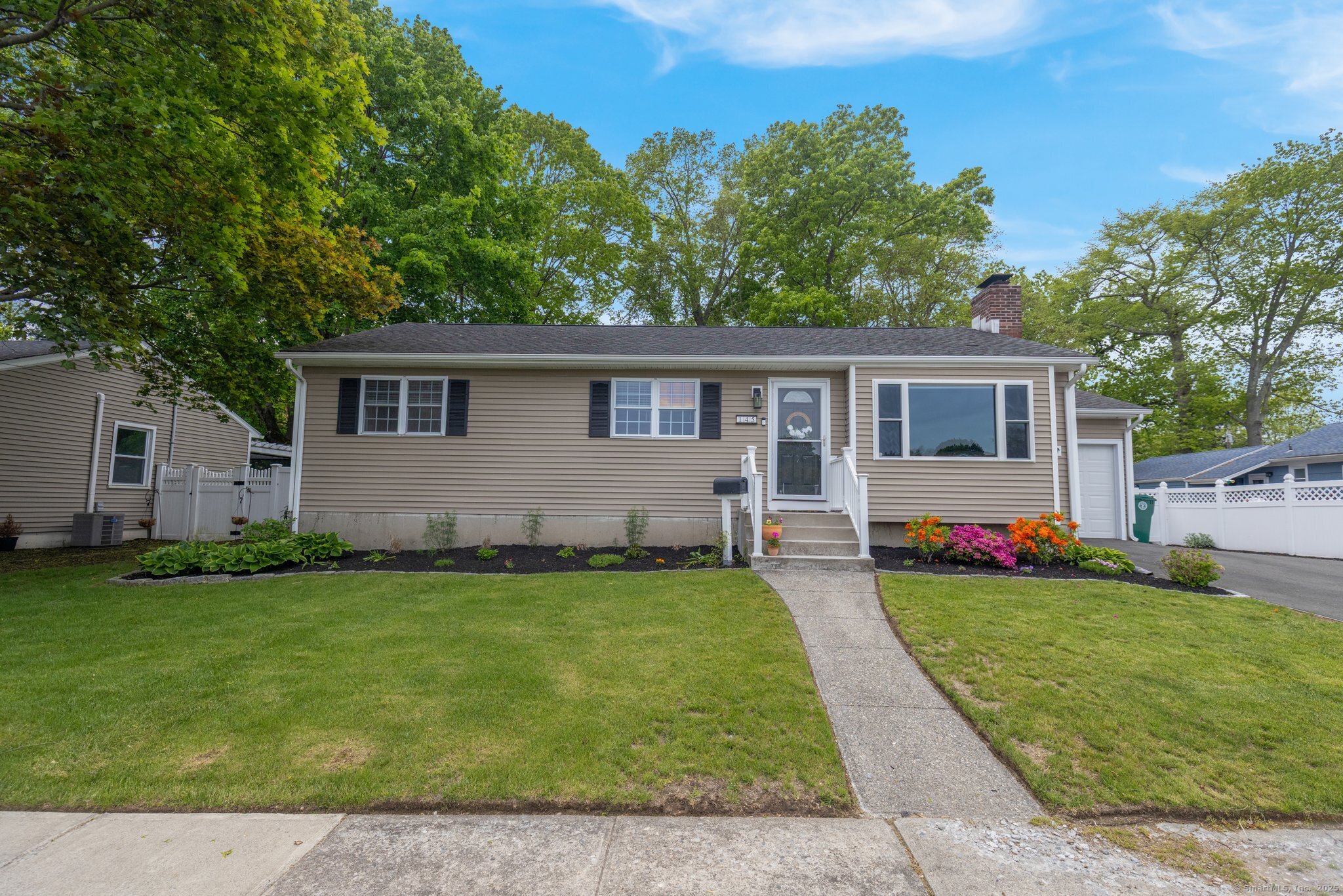Property for Sale at Brandon Avenue, Stratford, Connecticut - Bedrooms: 3 
Bathrooms: 2 
Rooms: 6  - $449,900