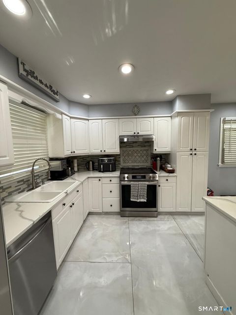 Tiny photo for 5763 Park Avenue, Fairfield, CT 06825 (MLS # 24175337)