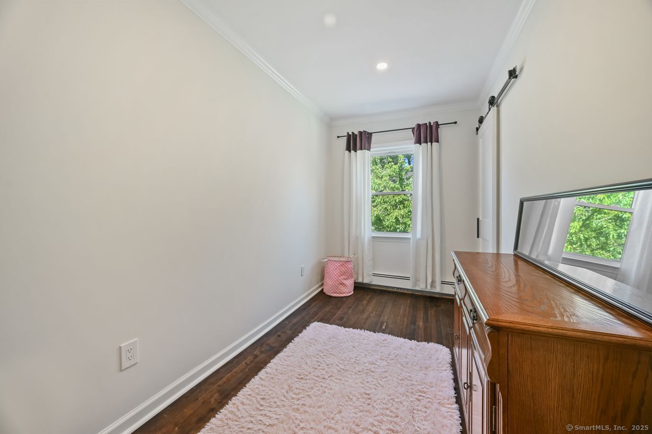 91 Clovelly Road, Stamford, Connecticut image 17