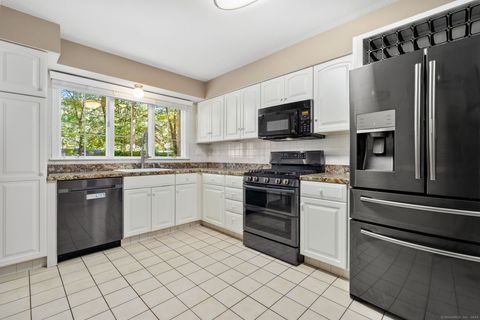 Tiny photo for 95 Tunxis Village #95, Farmington, CT 06032 (MLS # 24128961)