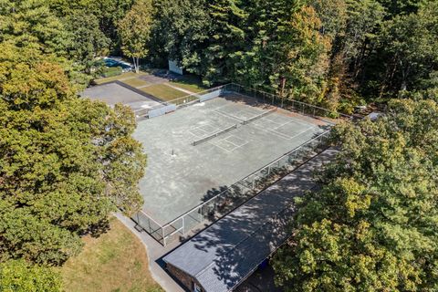 Tiny photo for 95 Tunxis Village #95, Farmington, CT 06032 (MLS # 24128961)