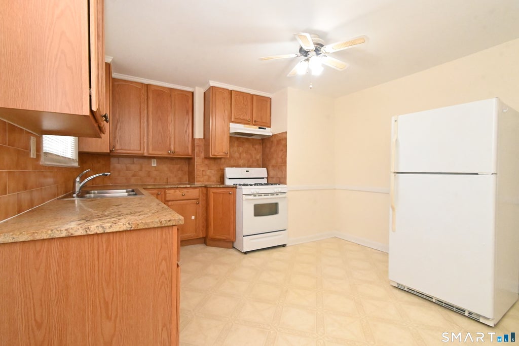Photo of 26 Elm Tree Place, Stamford, CT 06906 (MLS # 24209001)