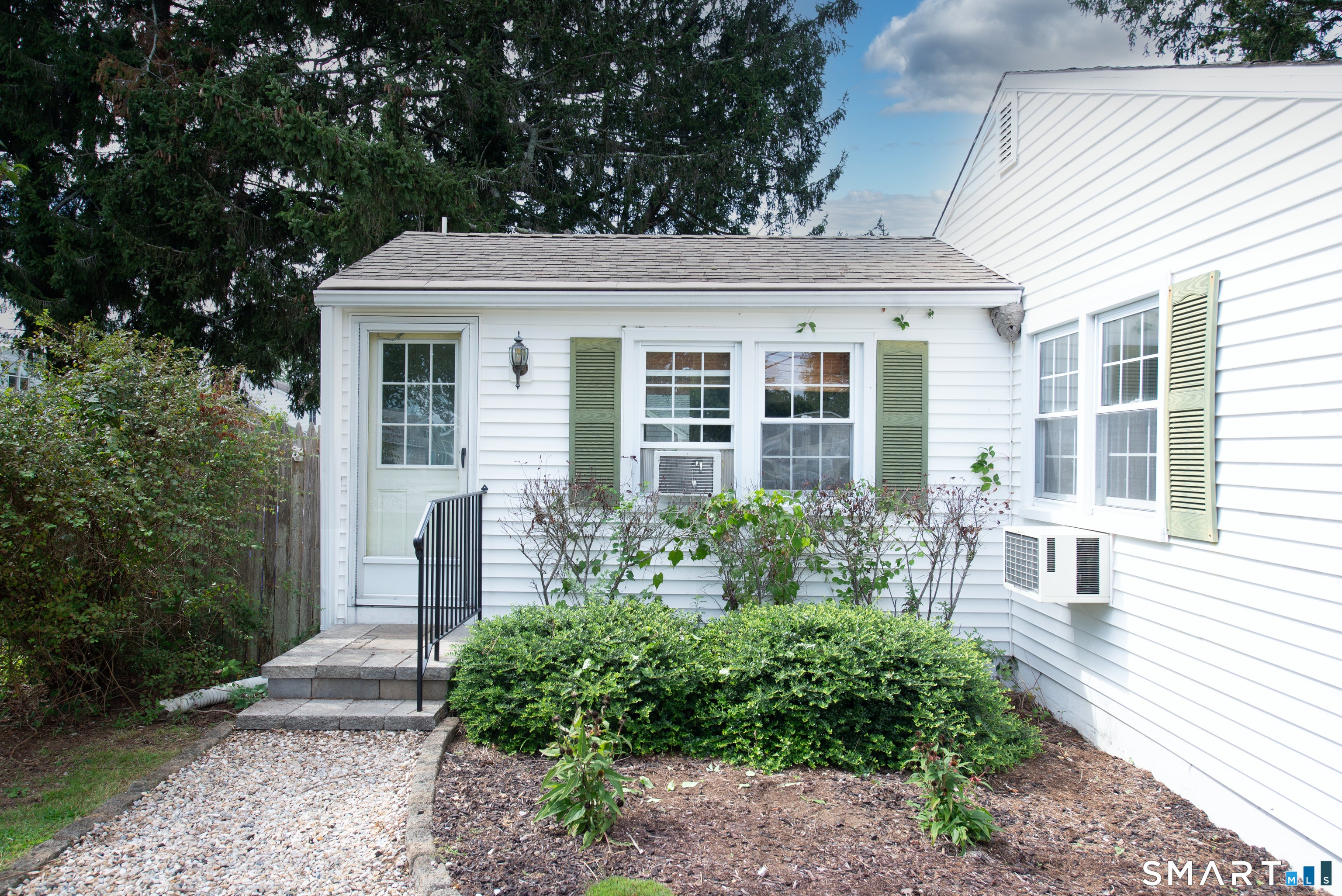 47 Maple Avenue