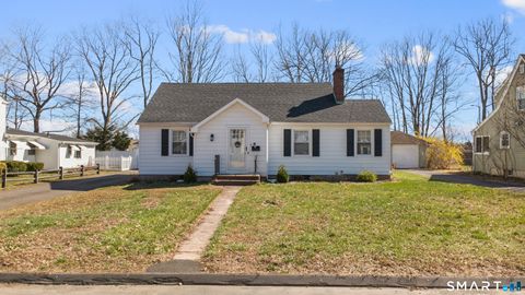 Photo of 6 Eastwood Road, Cromwell, CT 06416 (MLS # 24165849)