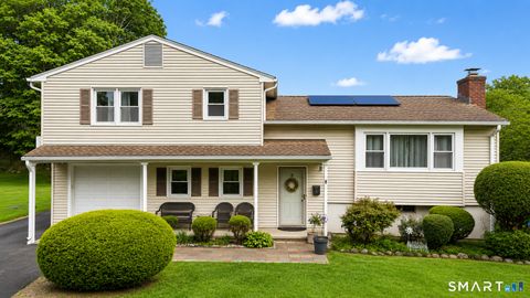Photo of 6 Jersey Lane, Norwalk, CT 06851 (MLS # 24174603)