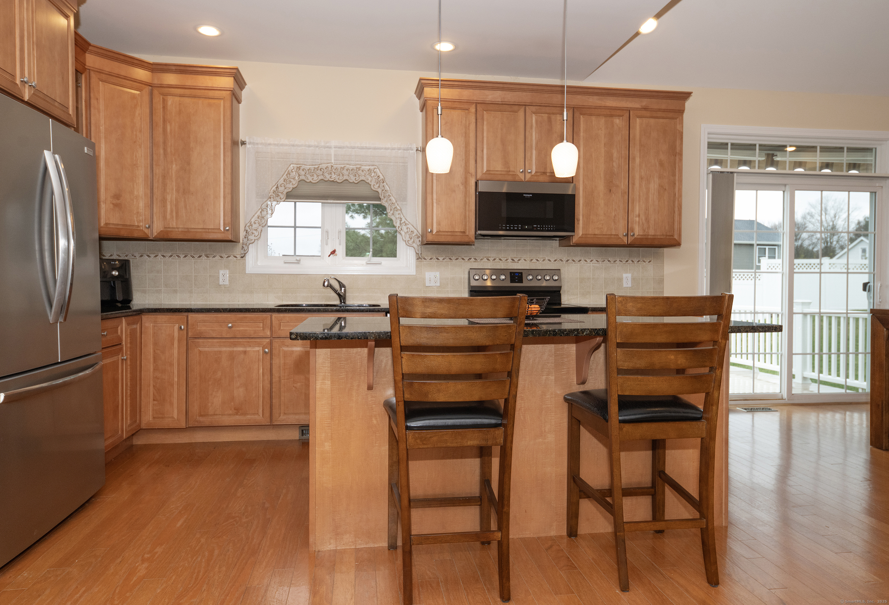 6 Pond View Circle #6, North Haven, Connecticut image 3
