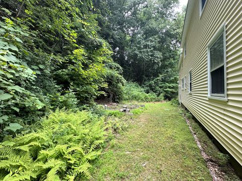 A home in Thomaston