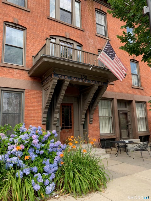 Photo of 130 Main Street #4C, Canton, CT 06019 (MLS # 24208866)