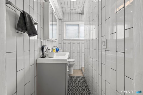 Tiny photo for 476 Norton Parkway, New Haven, CT 06511 (MLS # 24202317)