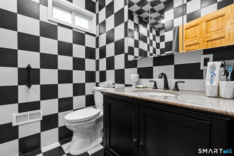 Tiny photo for 476 Norton Parkway, New Haven, CT 06511 (MLS # 24202317)